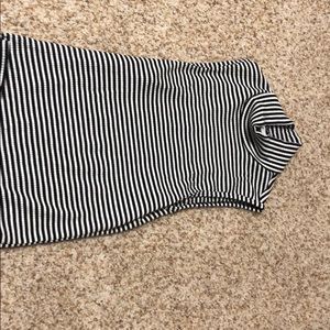 Gently worn athlete mock neck sleeveless shirt